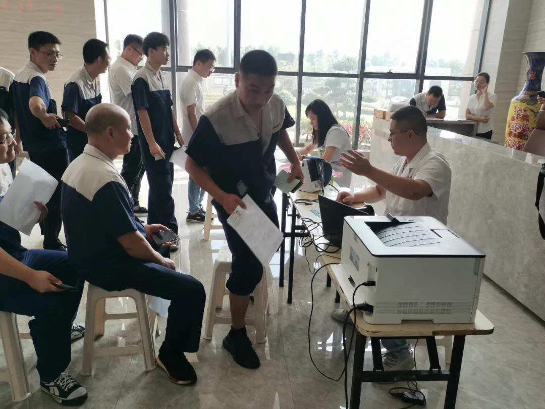 無償獻(xiàn)血，溫暖相傳